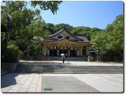 湊川神社　拝殿